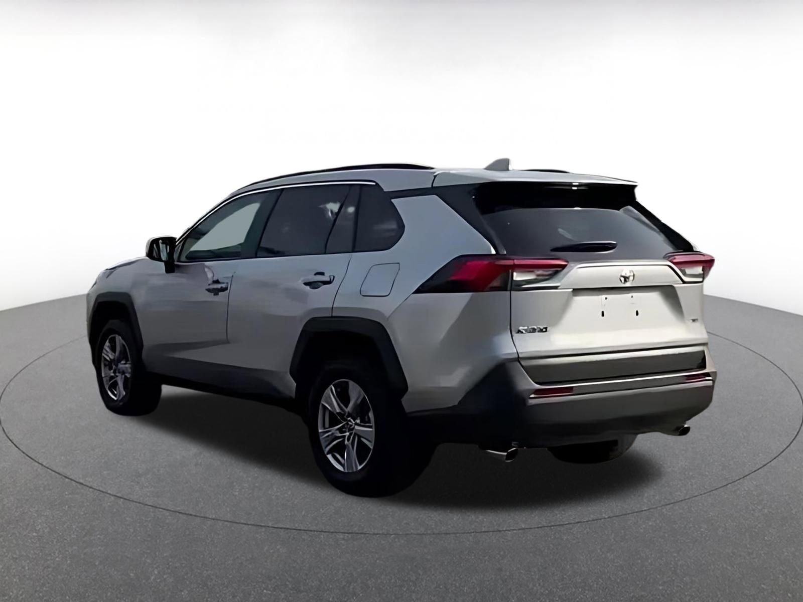 Thumbnail: 2025 Toyota RAV4 - 10