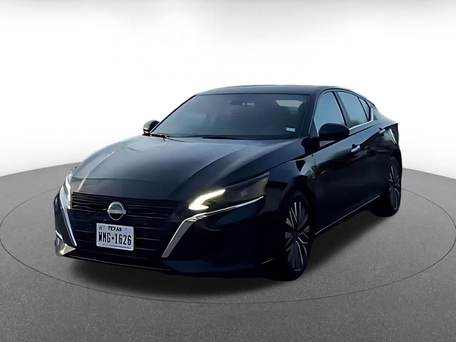 Thumbnail: 2025 Nissan Altima - 4