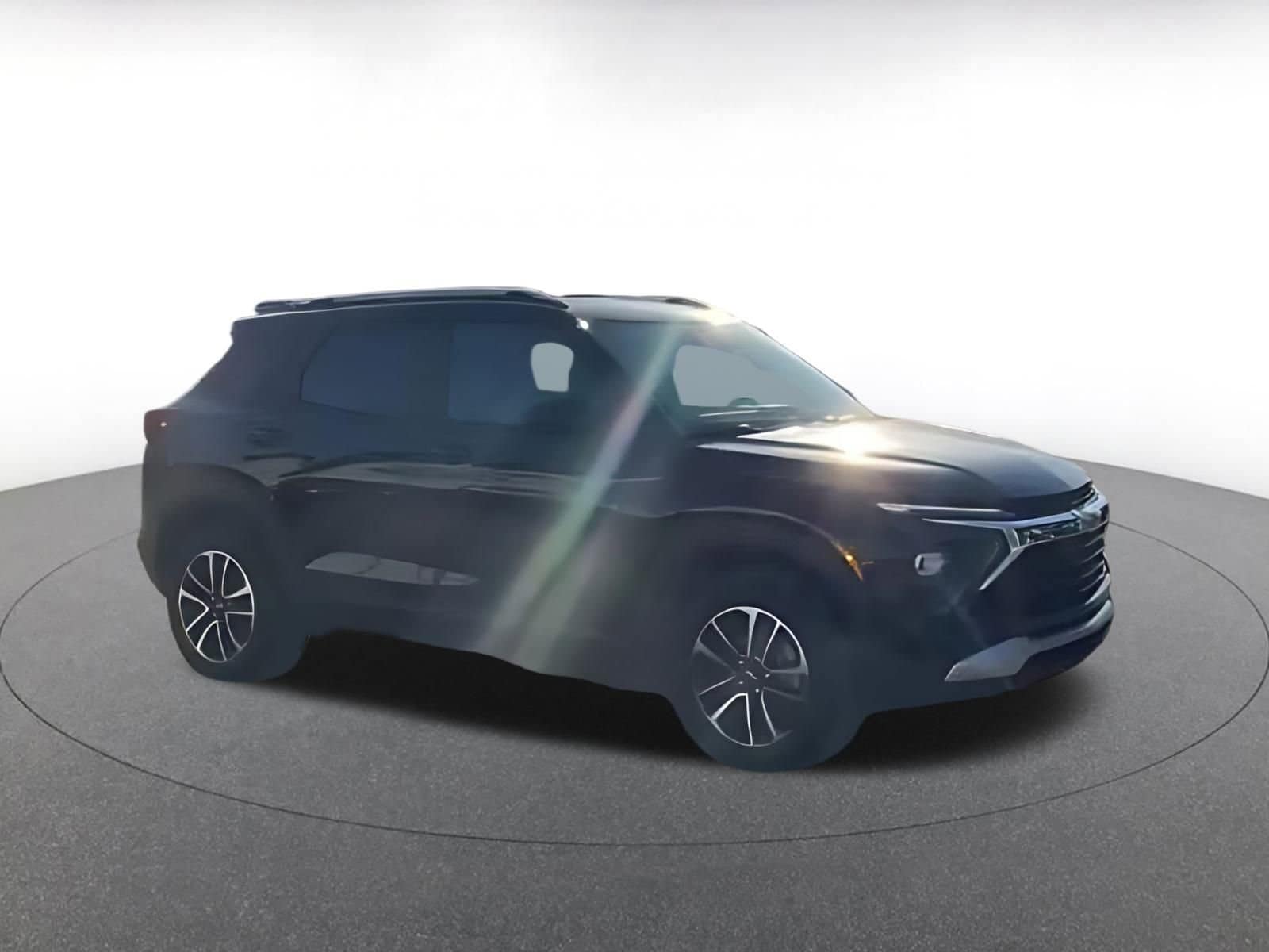 Thumbnail: 2025 Chevrolet TrailBlazer - 14