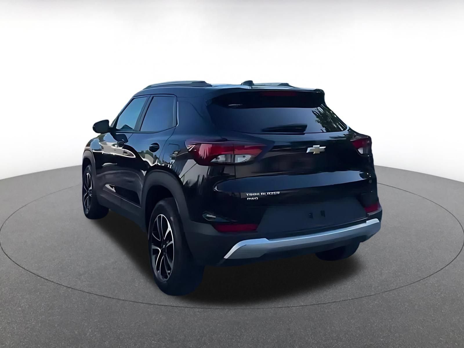 Thumbnail: 2025 Chevrolet TrailBlazer - 11