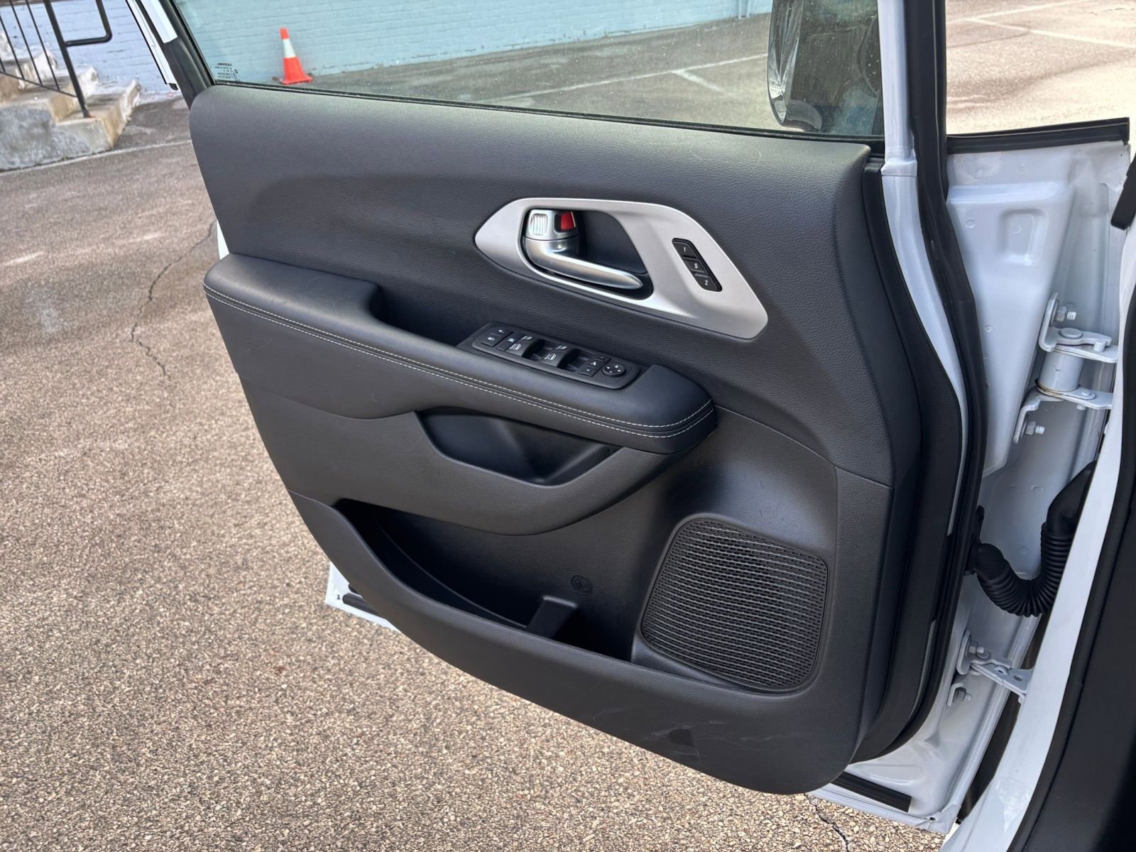 Thumbnail: 2025 Chrysler Pacifica - 20