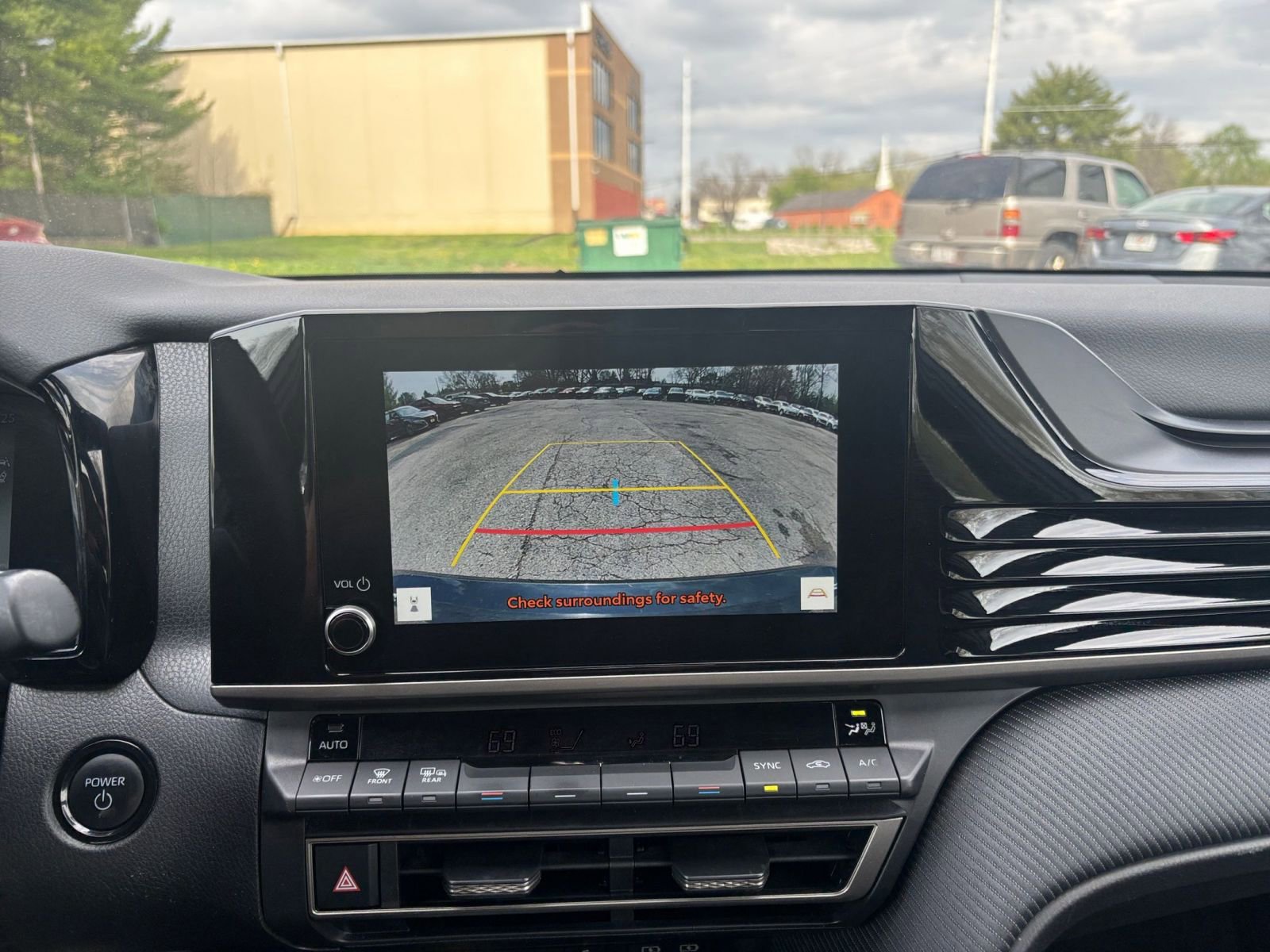 Thumbnail: 2025 Toyota Camry - 22