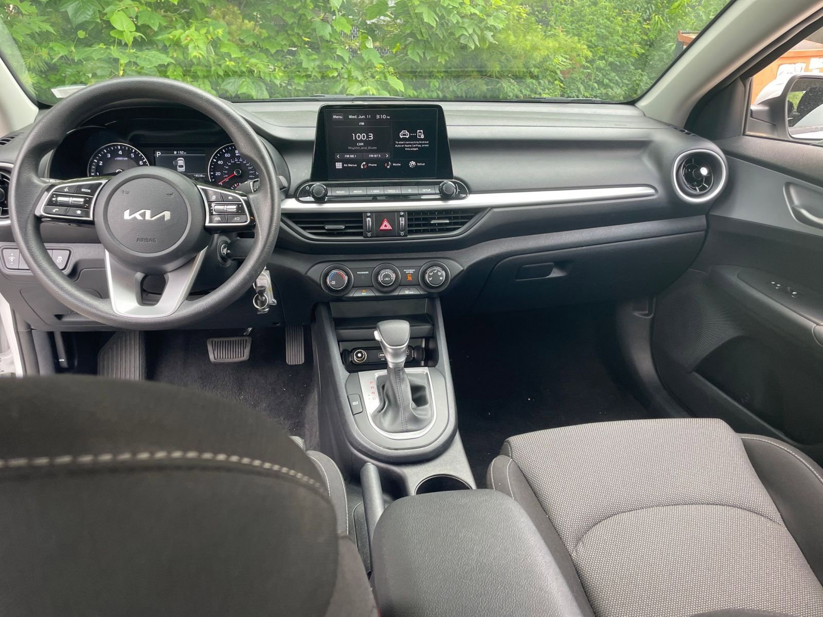 2024 Kia Forte LXS 32