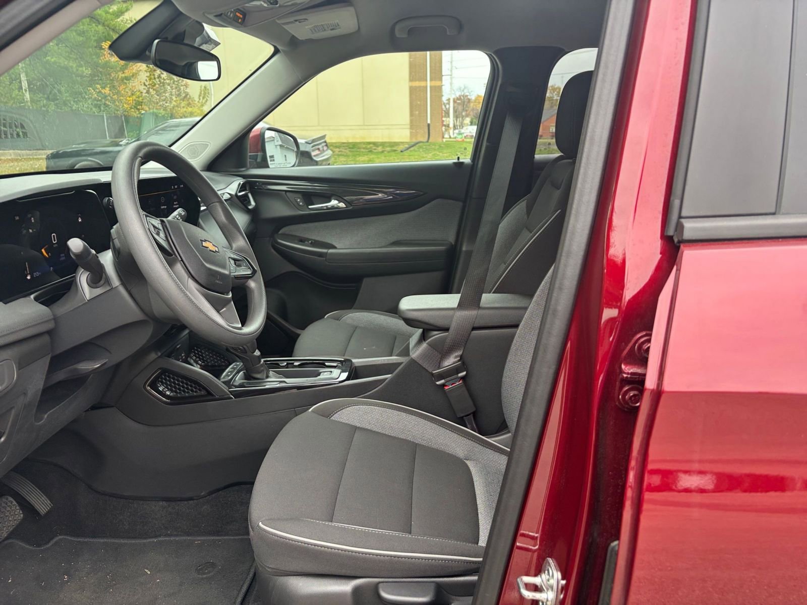 Thumbnail: 2025 Chevrolet TrailBlazer - 24