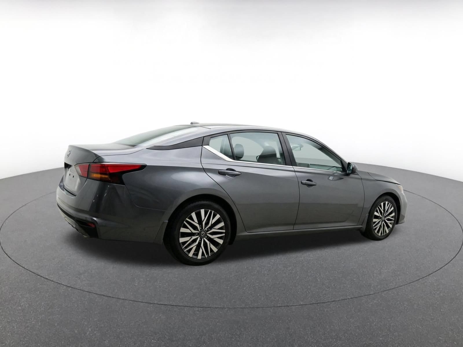 Thumbnail: 2025 Nissan Altima - 11
