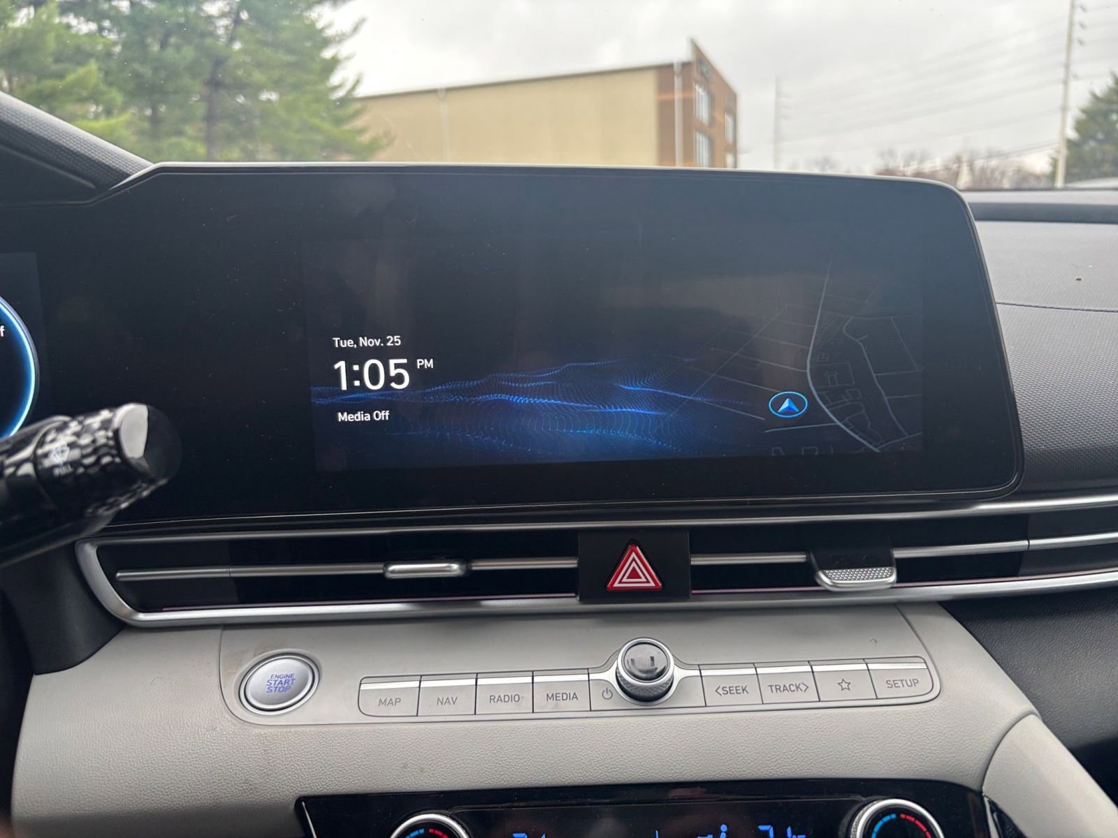 Thumbnail: 2025 Hyundai Elantra - 21