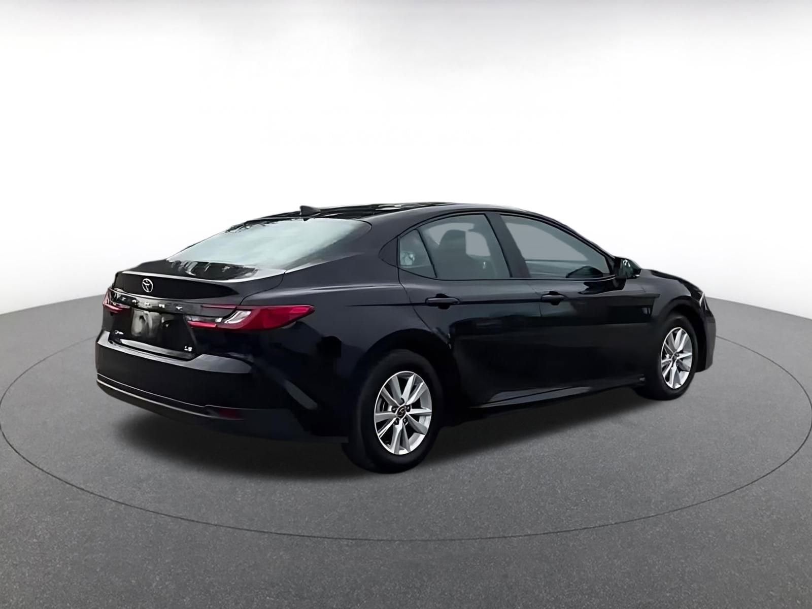 Thumbnail: 2025 Toyota Camry - 11