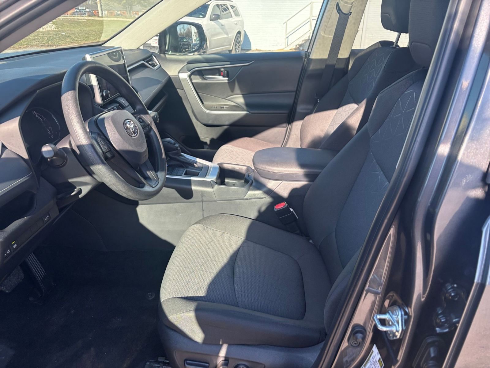 Thumbnail: 2025 Toyota RAV4 - 24