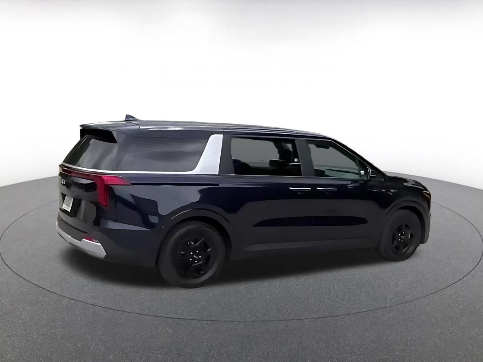 Thumbnail: 2026 Kia Carnival - 14