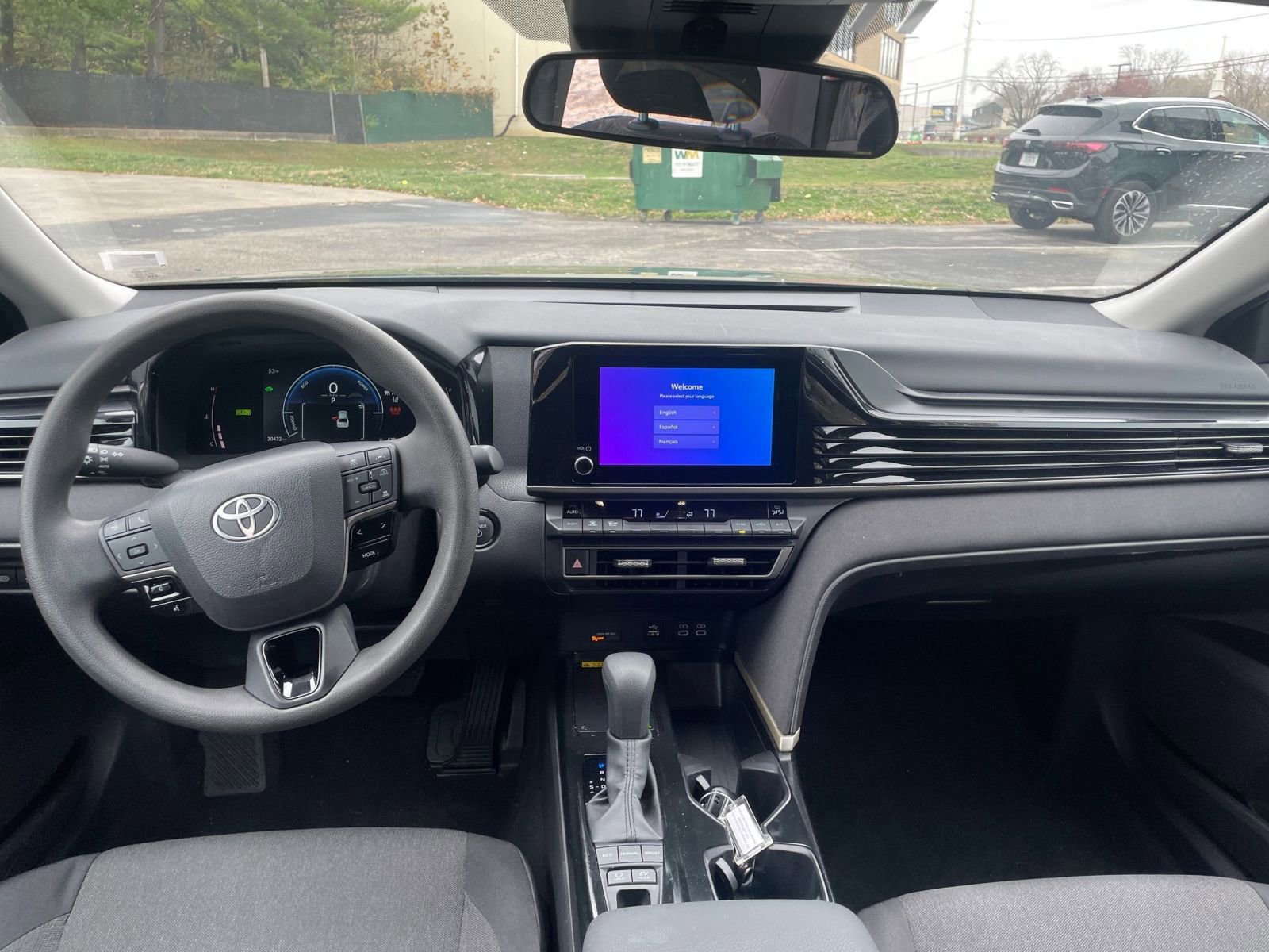 Thumbnail: 2025 Toyota Camry - 31