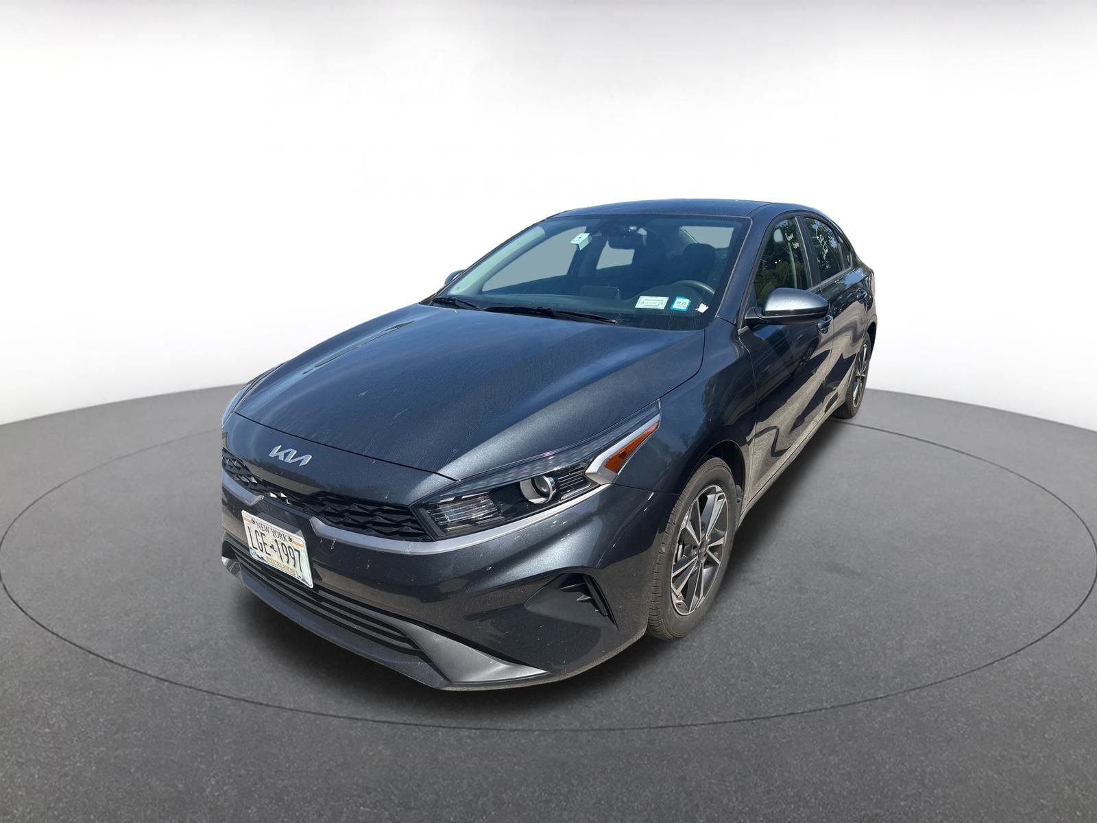 Thumbnail: 2024 Kia Forte - 3