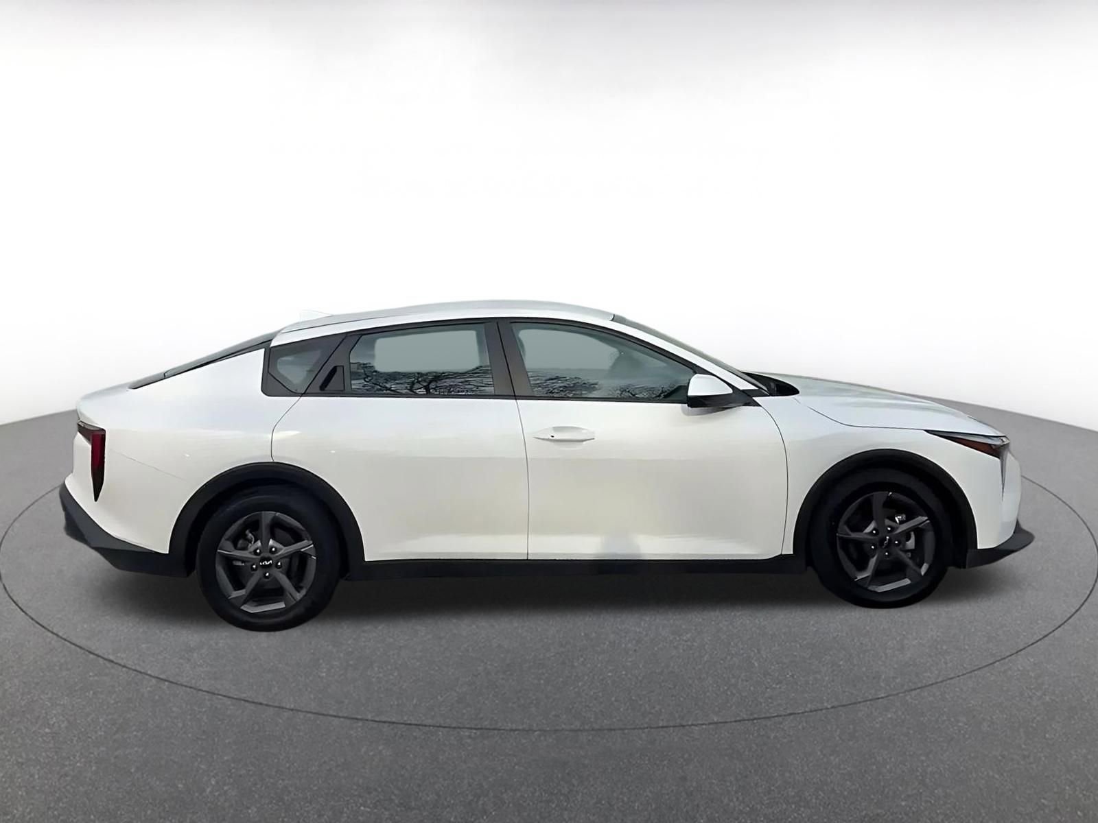 Thumbnail: 2025 Kia K4 - 14