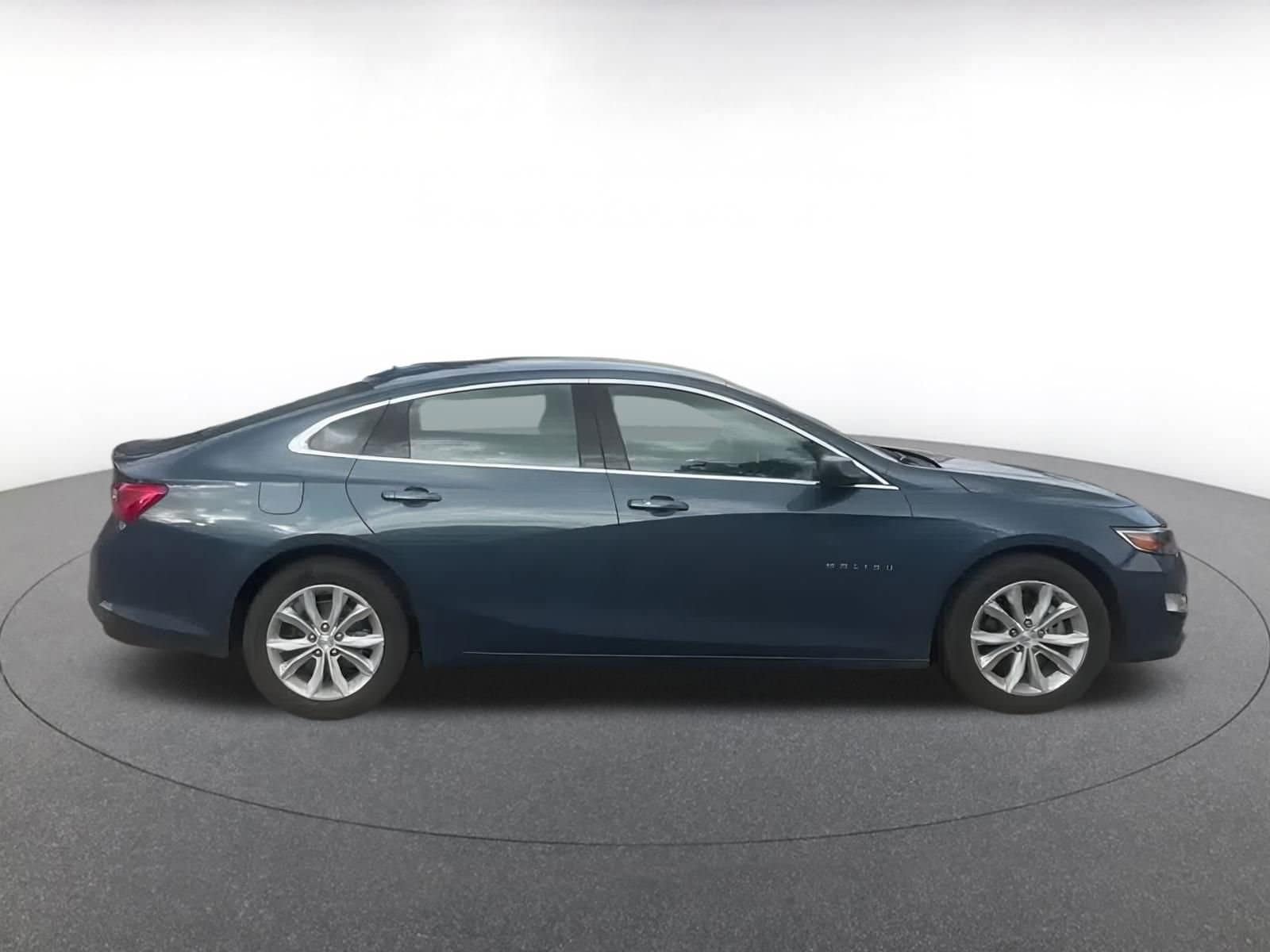 Thumbnail: 2024 Chevrolet Malibu - 16