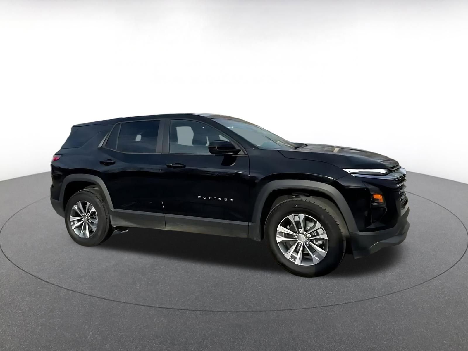 Thumbnail: 2025 Chevrolet Equinox - 2