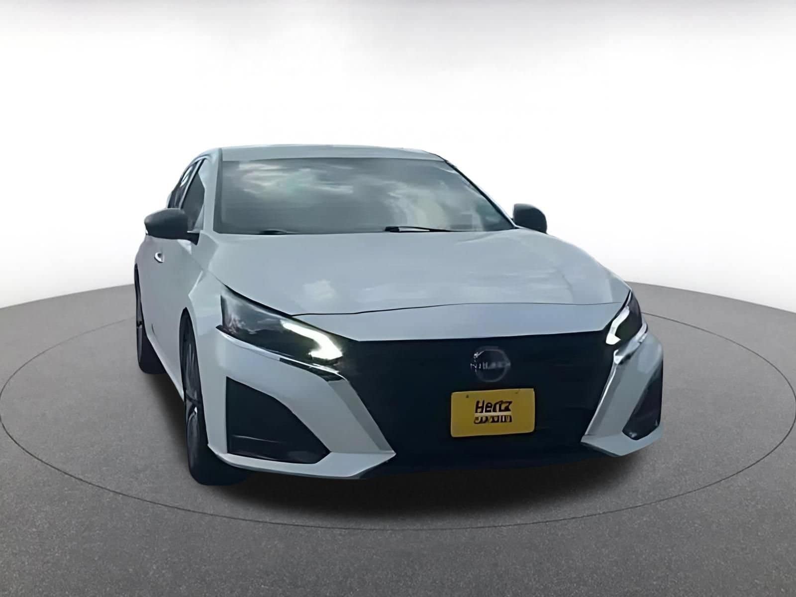 Thumbnail: 2025 Nissan Altima - 2