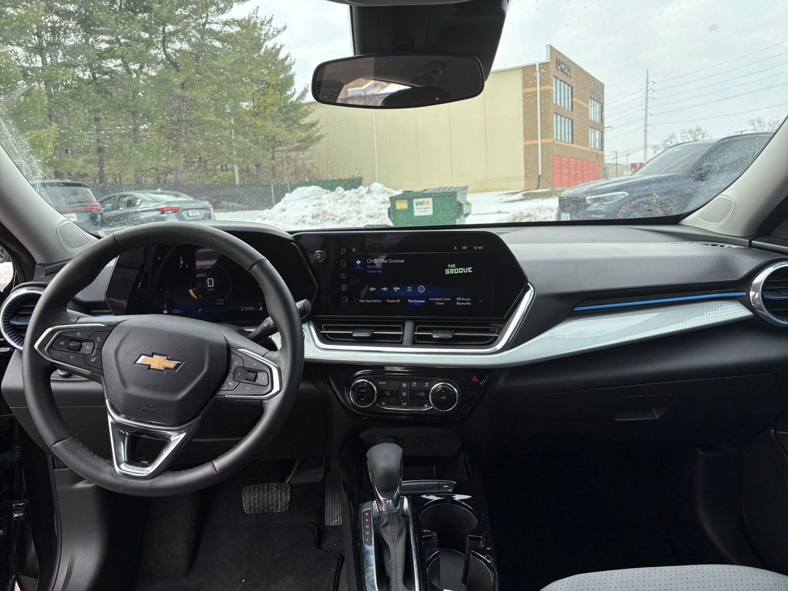 Thumbnail: 2025 Chevrolet Trax - 31