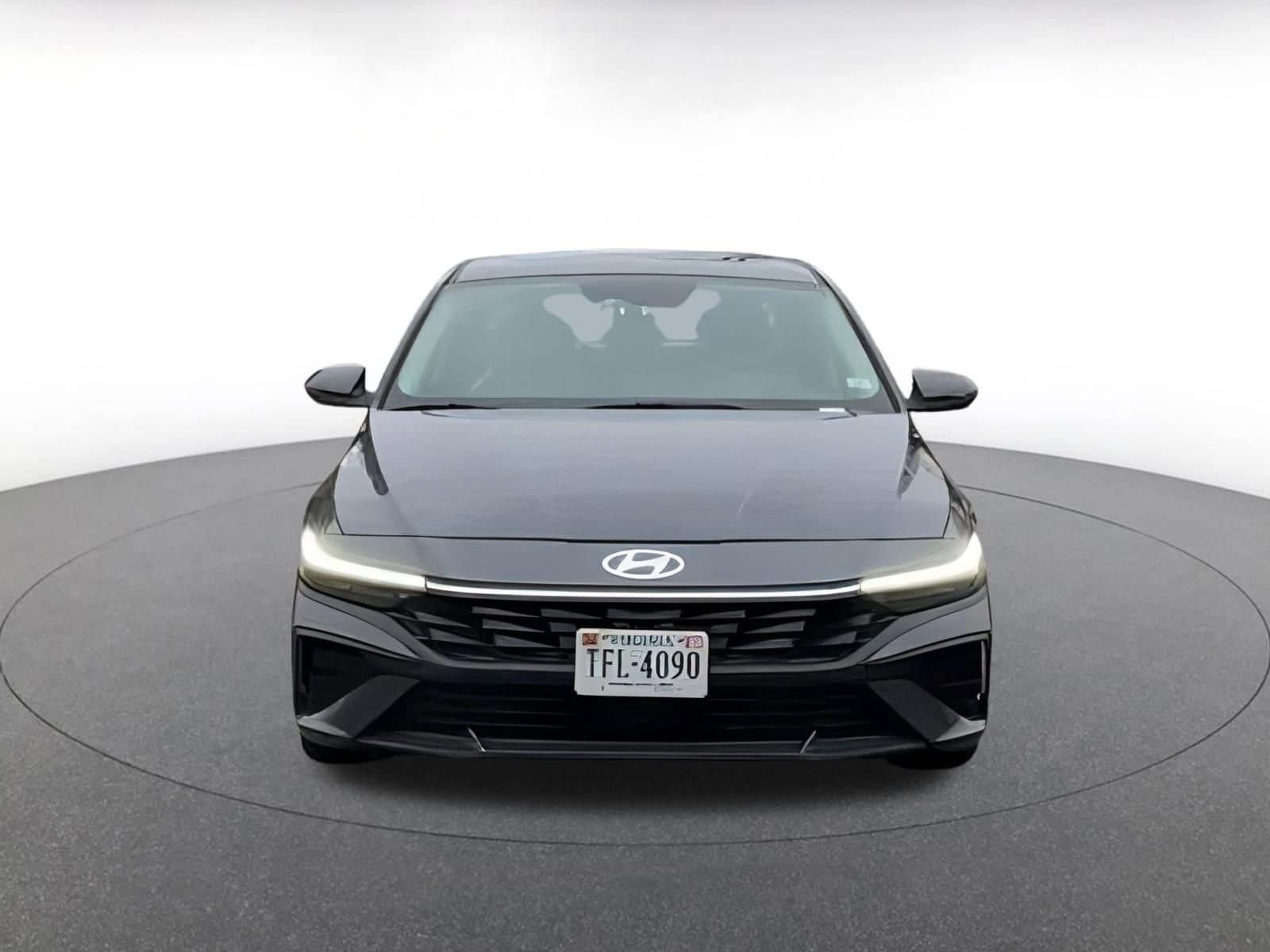 Thumbnail: 2025 Hyundai Elantra - 4