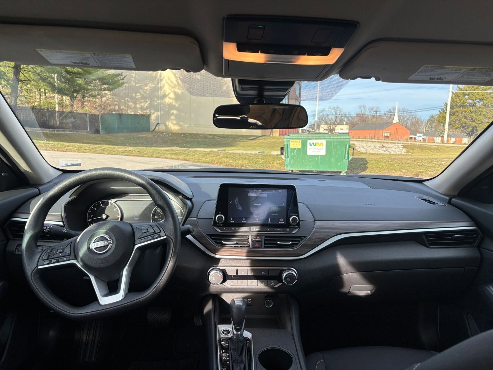 Thumbnail: 2025 Nissan Altima - 31