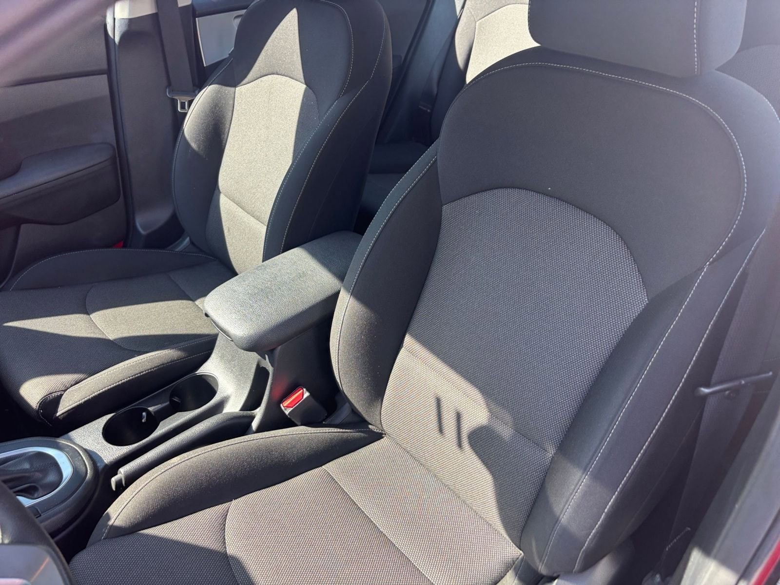 Thumbnail: 2023 Kia Forte - 34