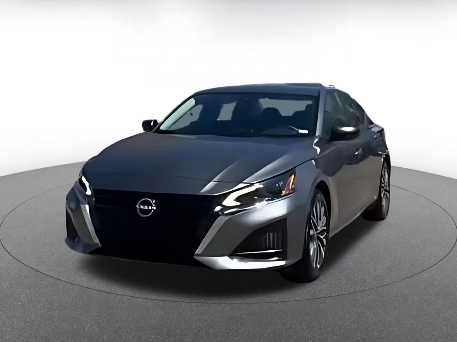 Thumbnail: 2025 Nissan Altima - 14