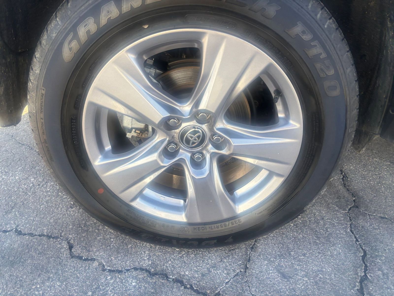 Thumbnail: 2025 Toyota RAV4 - 29