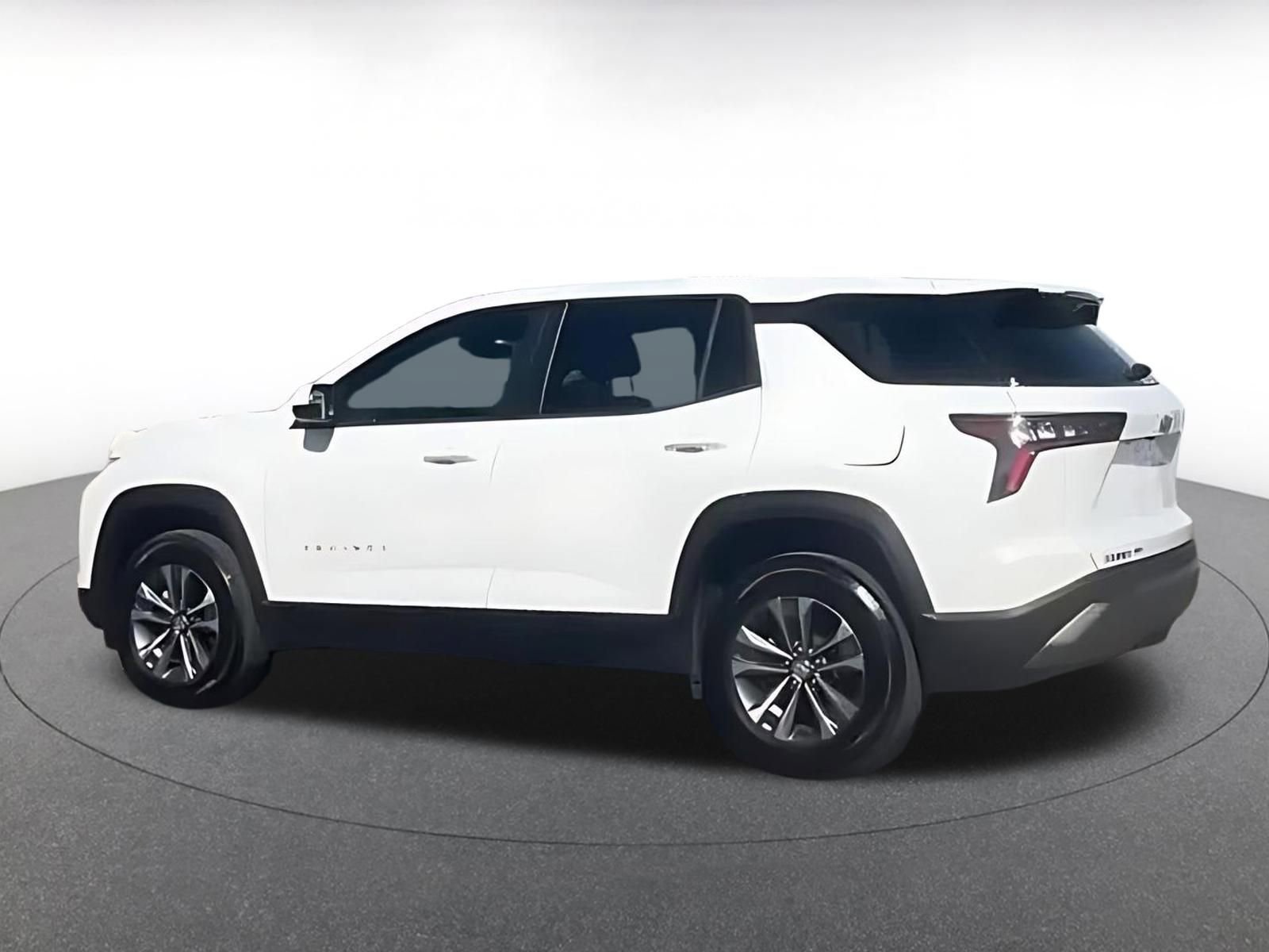 Thumbnail: 2025 Chevrolet Equinox - 10