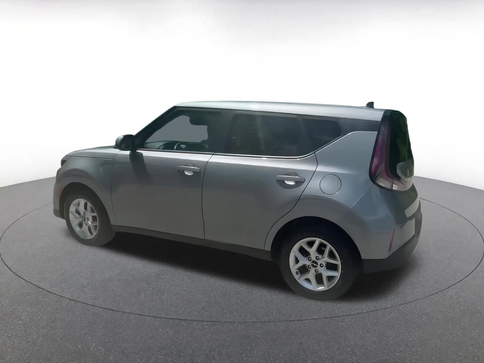 Thumbnail: 2023 Kia Soul - 10