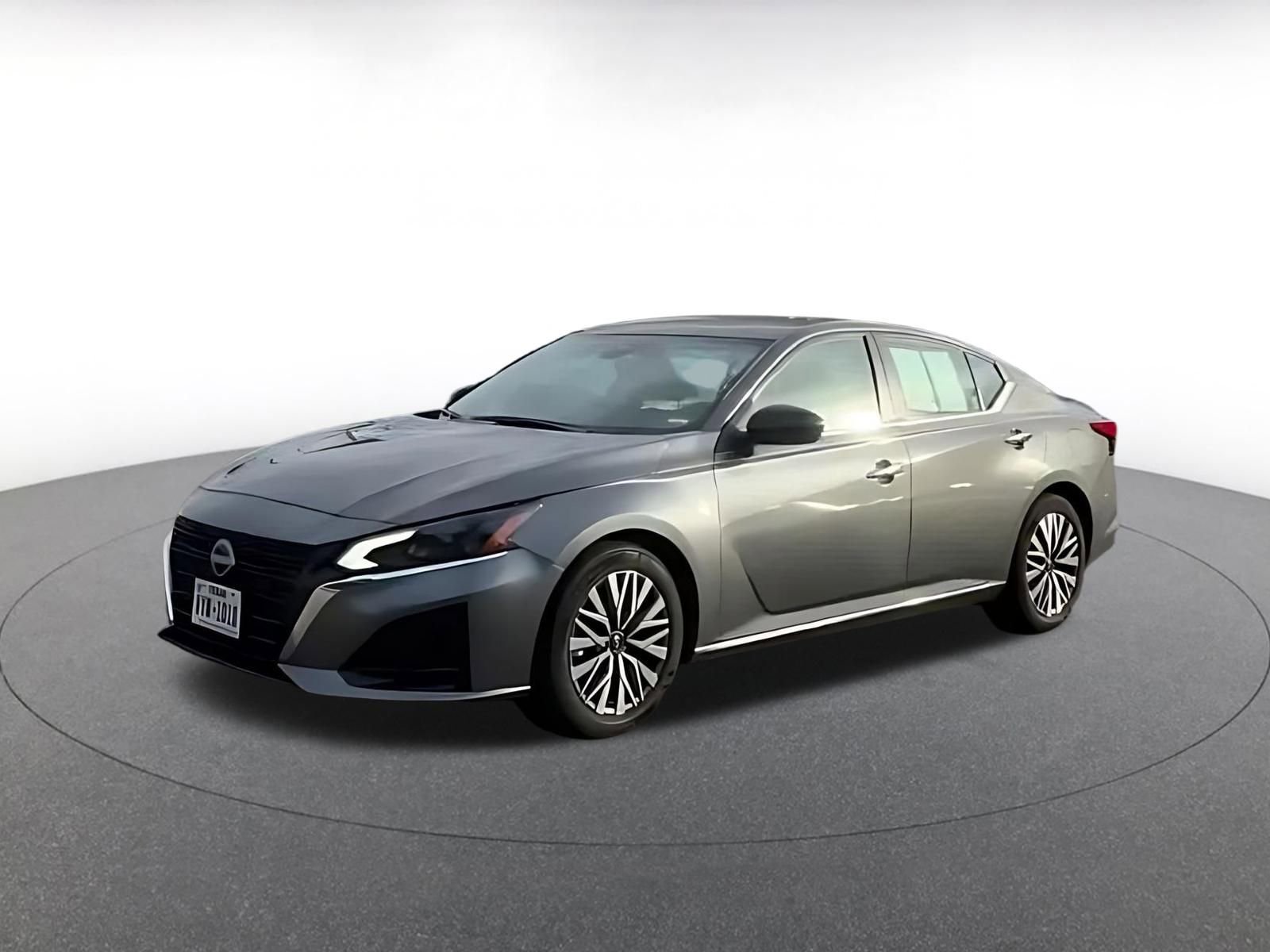 Thumbnail: 2025 Nissan Altima - 3