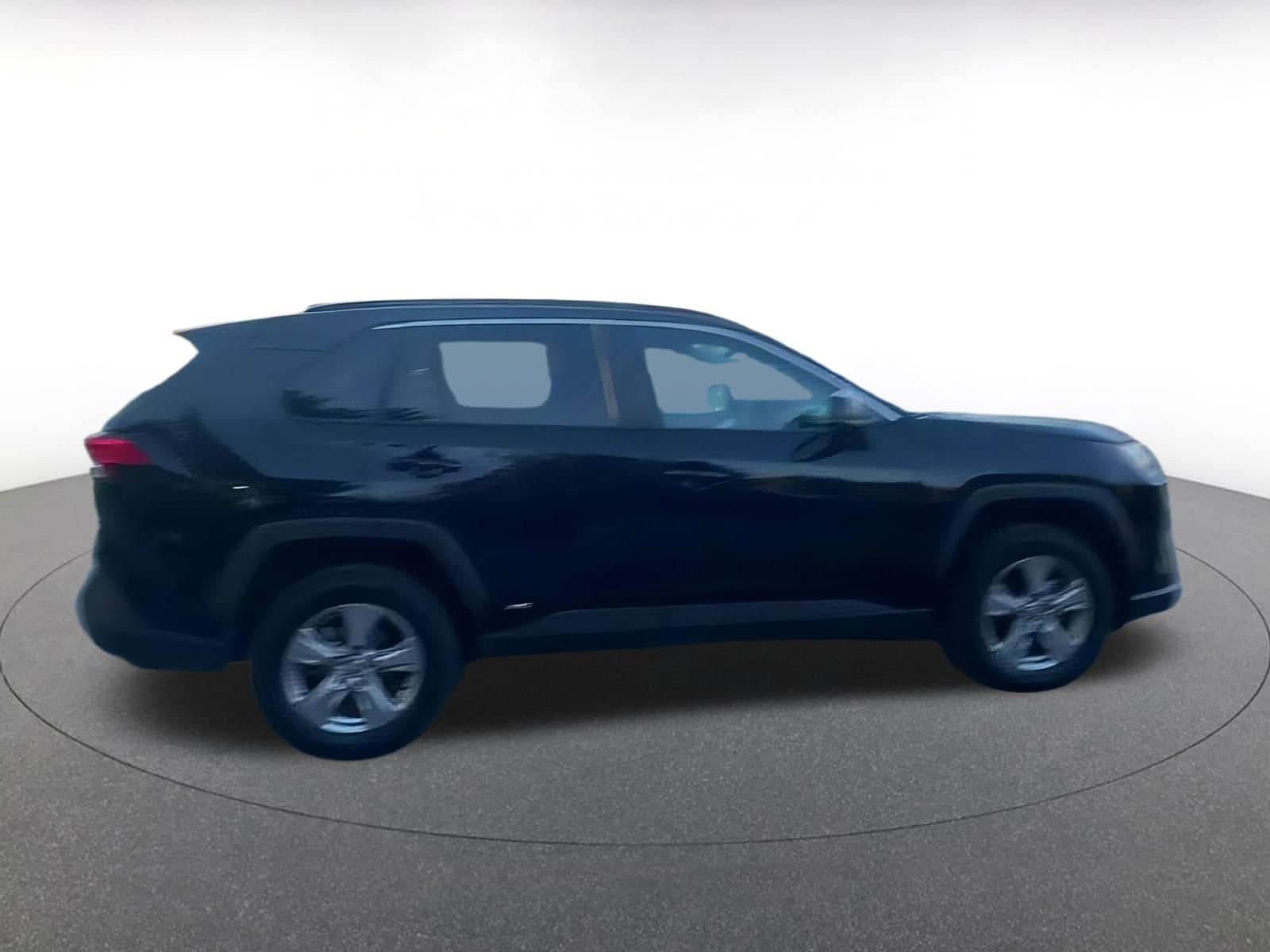 Thumbnail: 2025 Toyota RAV4 - 15