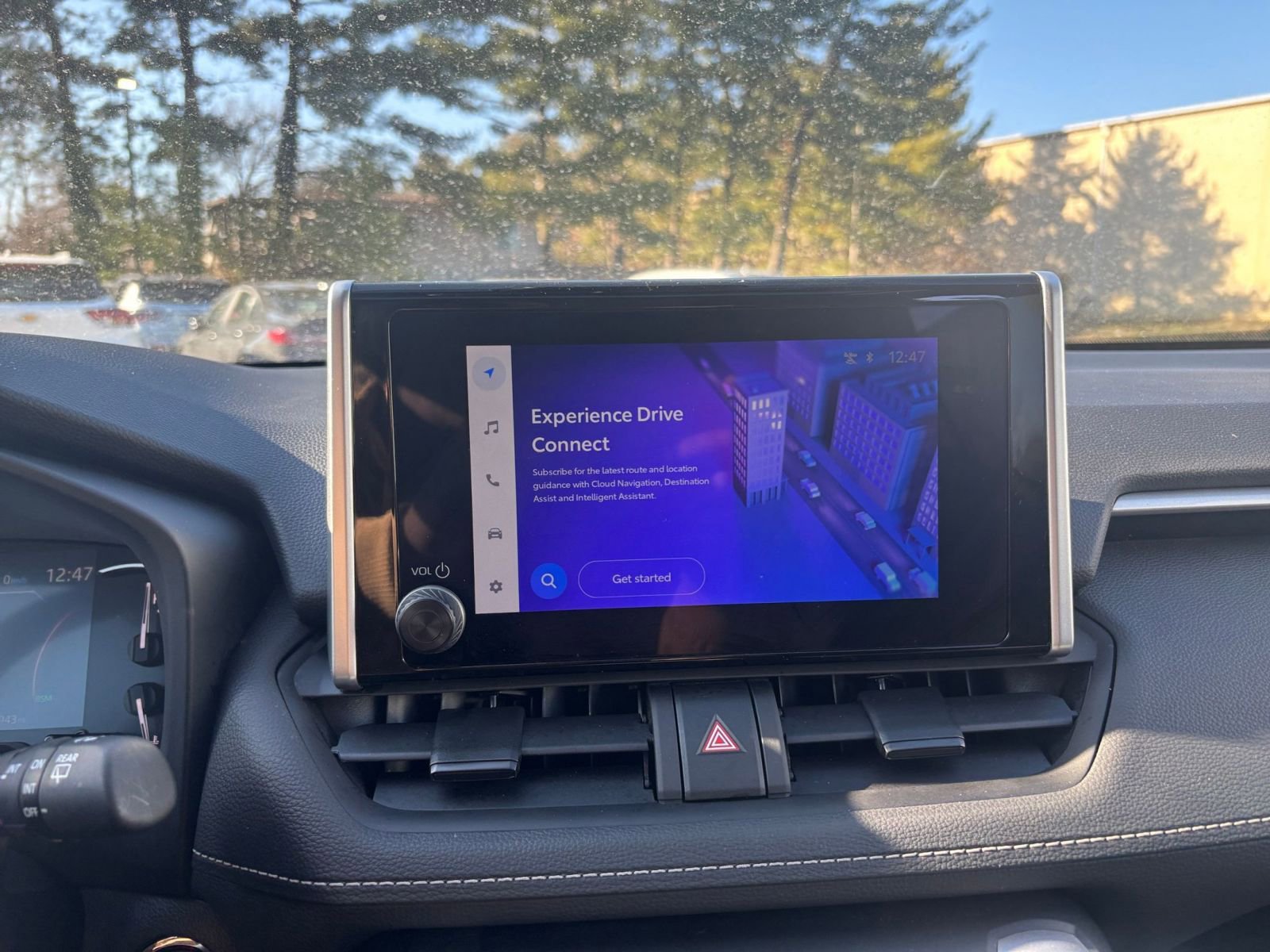 Thumbnail: 2025 Toyota RAV4 - 21