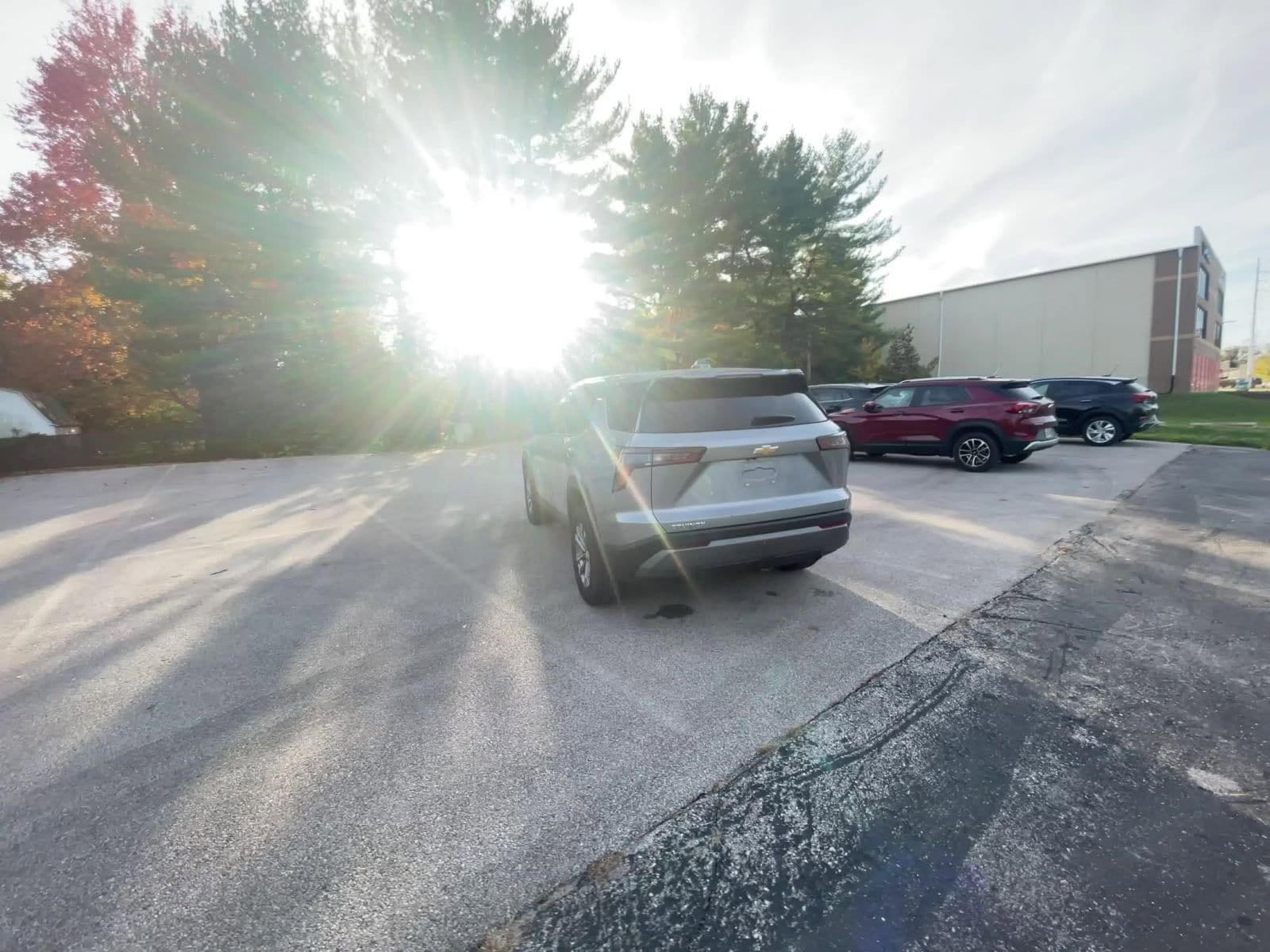 Thumbnail: 2025 Chevrolet Equinox - 16