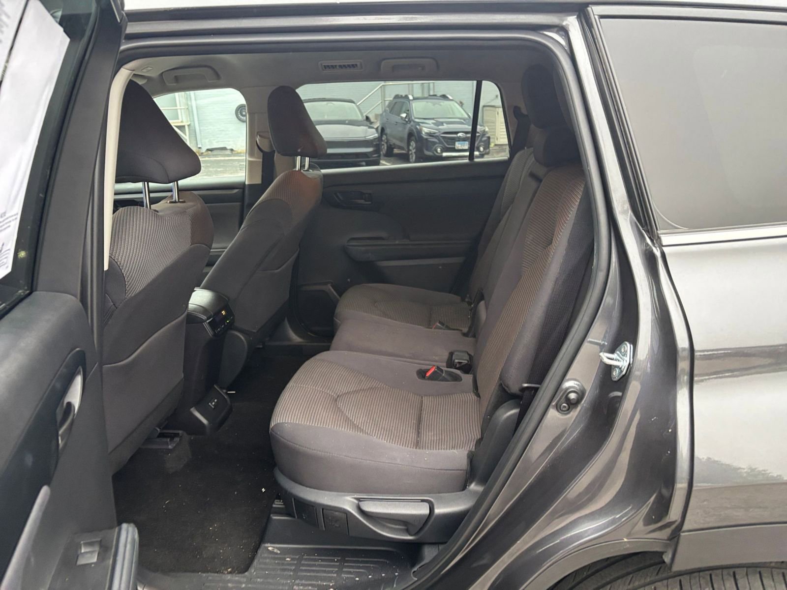 Thumbnail: 2025 Toyota Highlander - 23