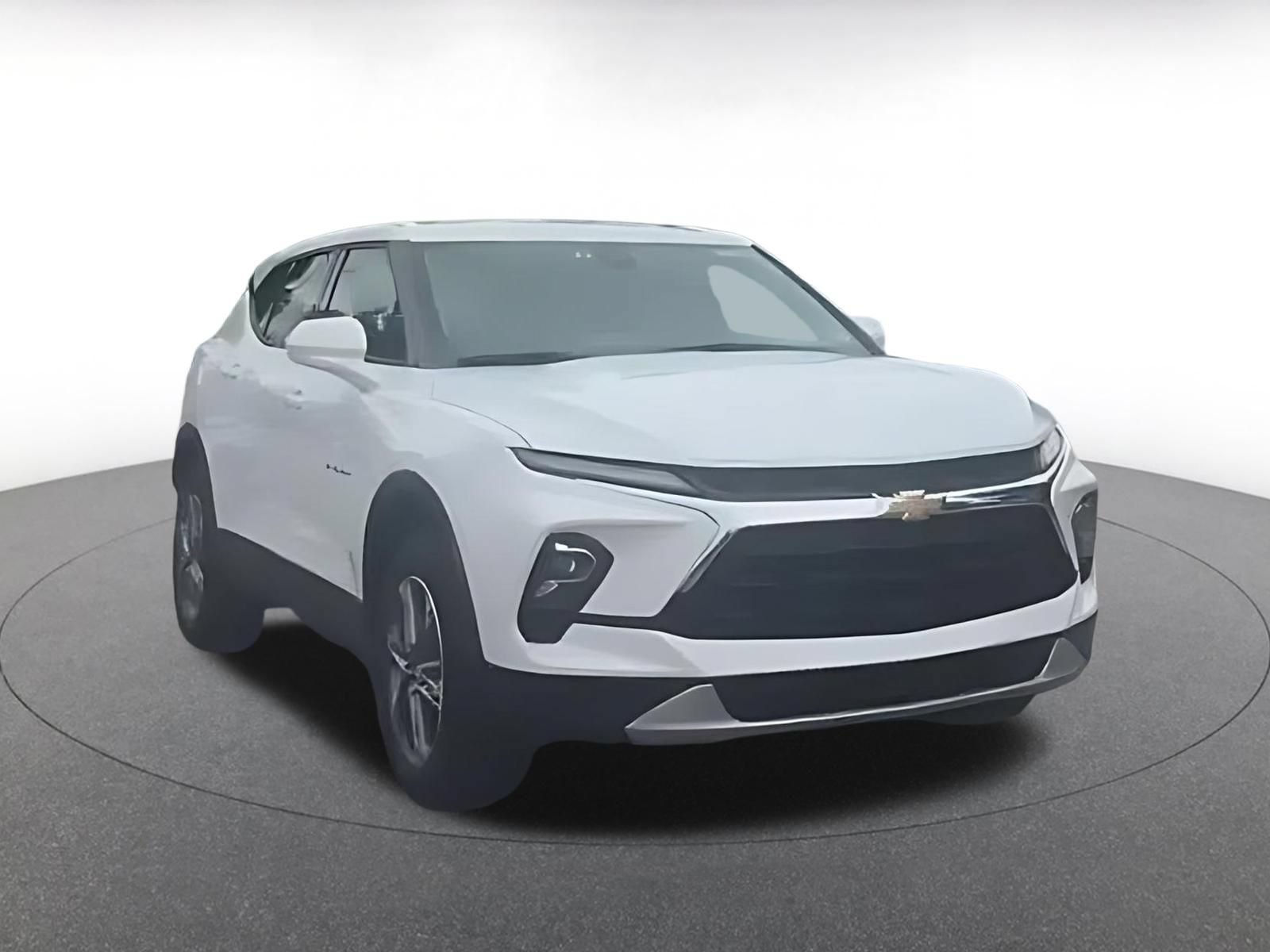 Thumbnail: 2025 Chevrolet Blazer - 3