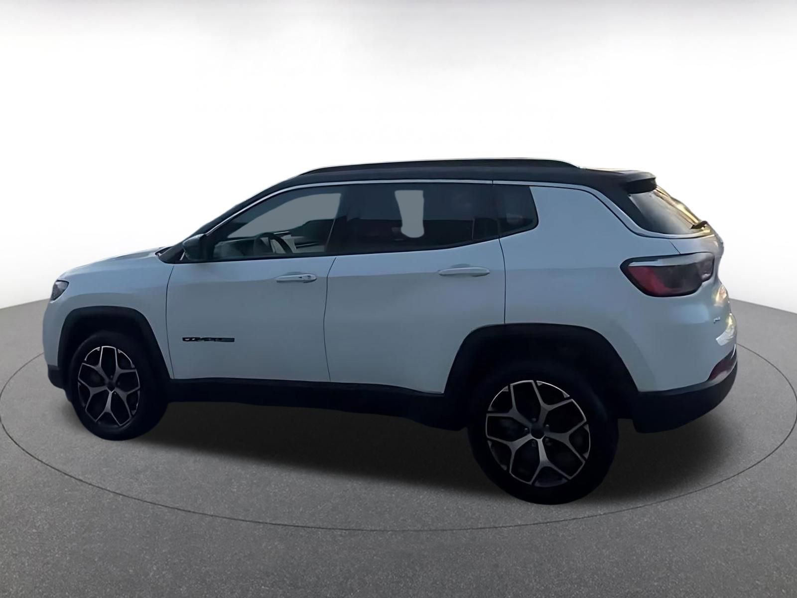 Thumbnail: 2025 Jeep Compass - 14