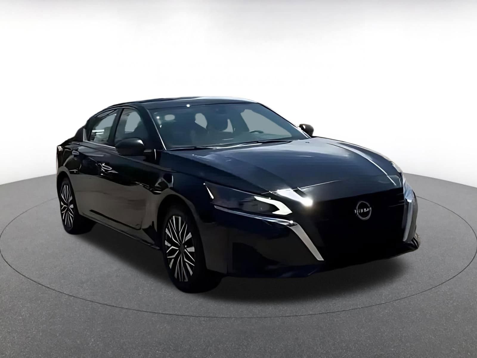 Thumbnail: 2025 Nissan Altima - 14