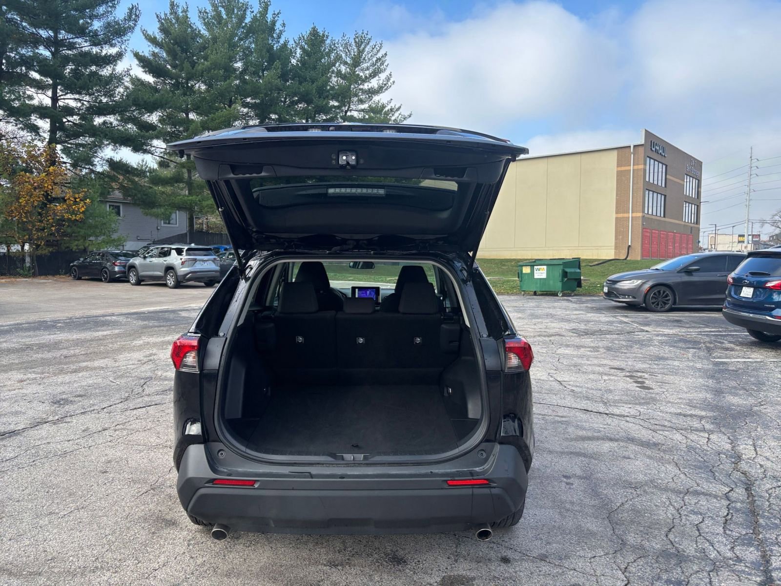 Thumbnail: 2025 Toyota RAV4 - 29