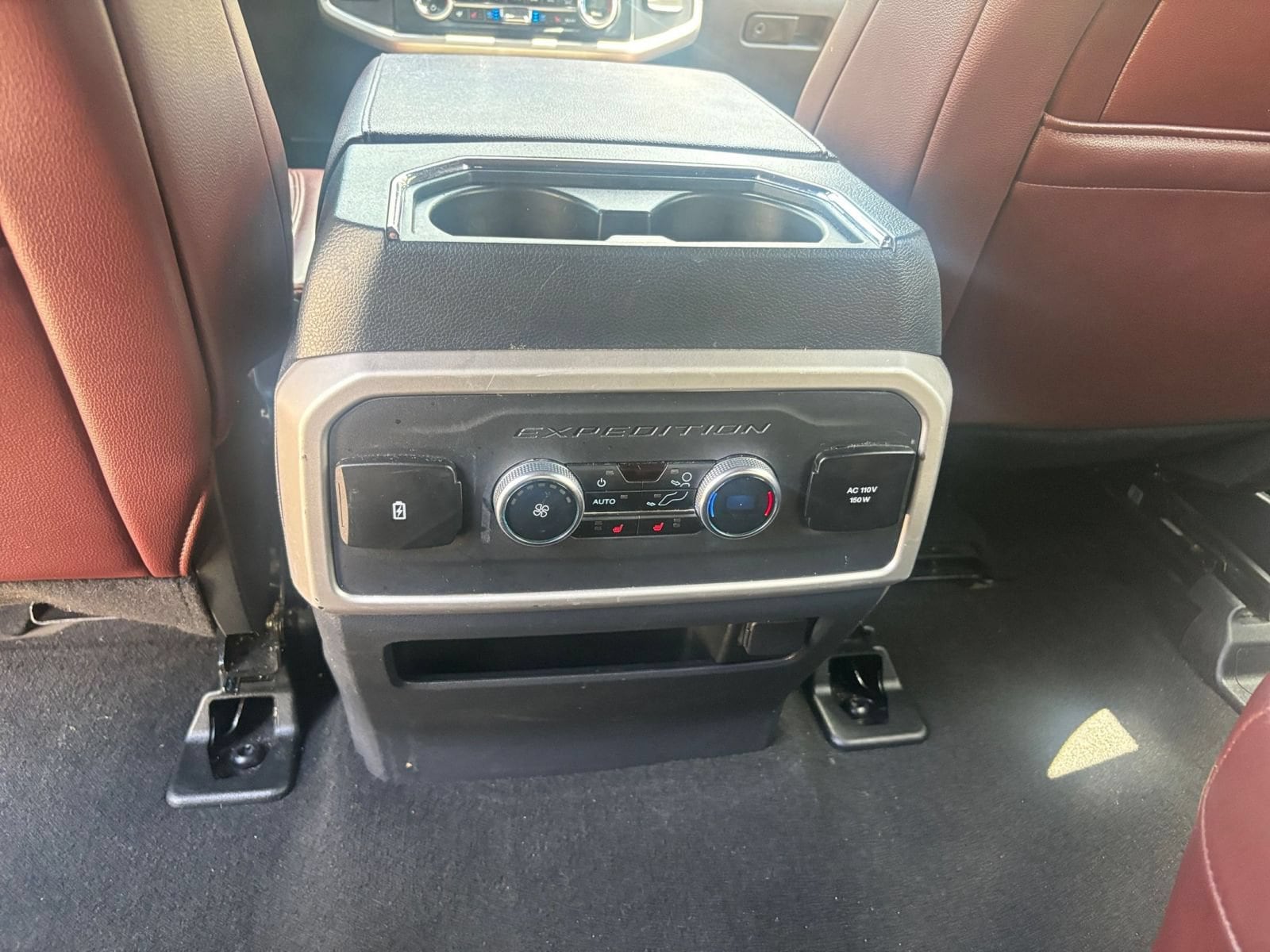 Thumbnail: 2024 Ford Expedition MAX - 25