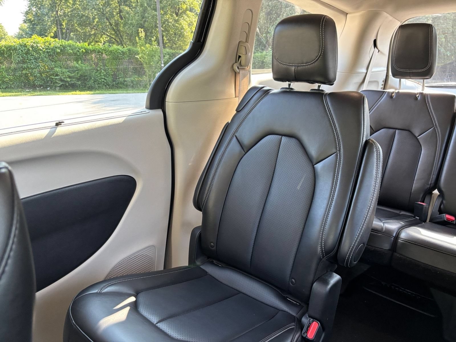 Thumbnail: 2024 Chrysler Pacifica - 35