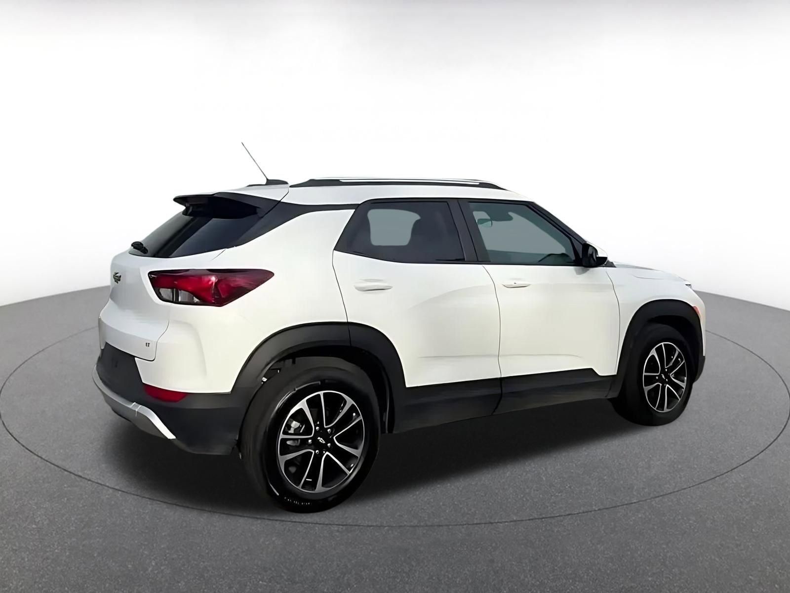 Thumbnail: 2025 Chevrolet TrailBlazer - 15