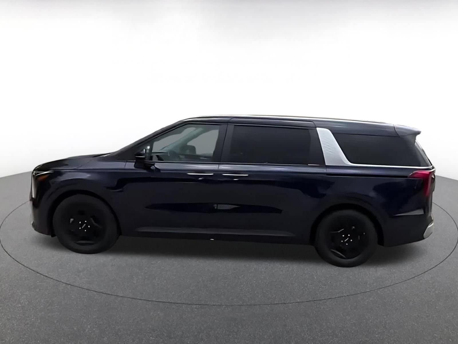 Thumbnail: 2026 Kia Carnival - 8