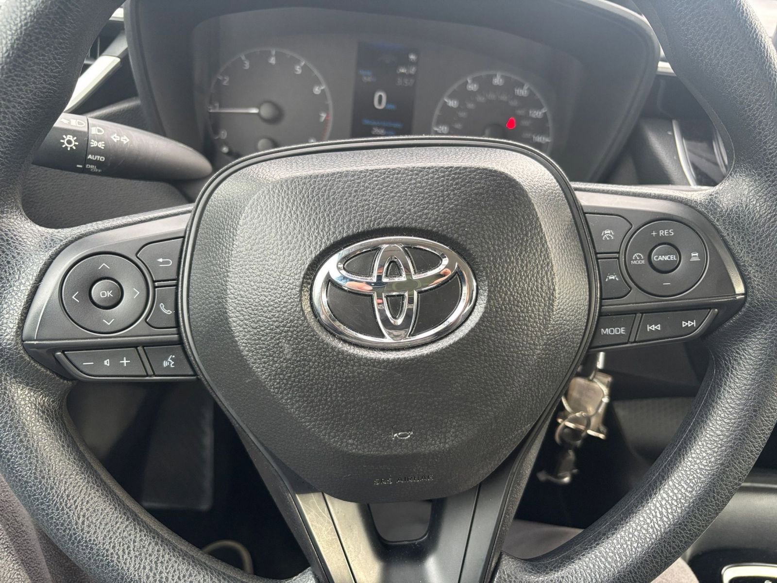 Thumbnail: 2025 Toyota Corolla - 25