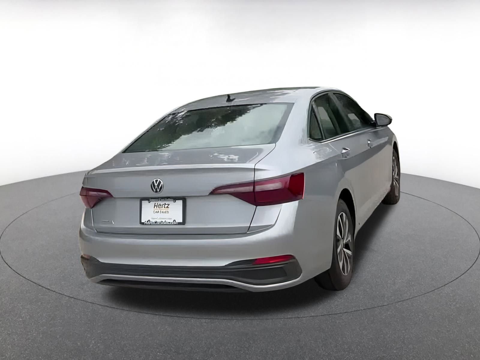 Thumbnail: 2024 Volkswagen Jetta - 15