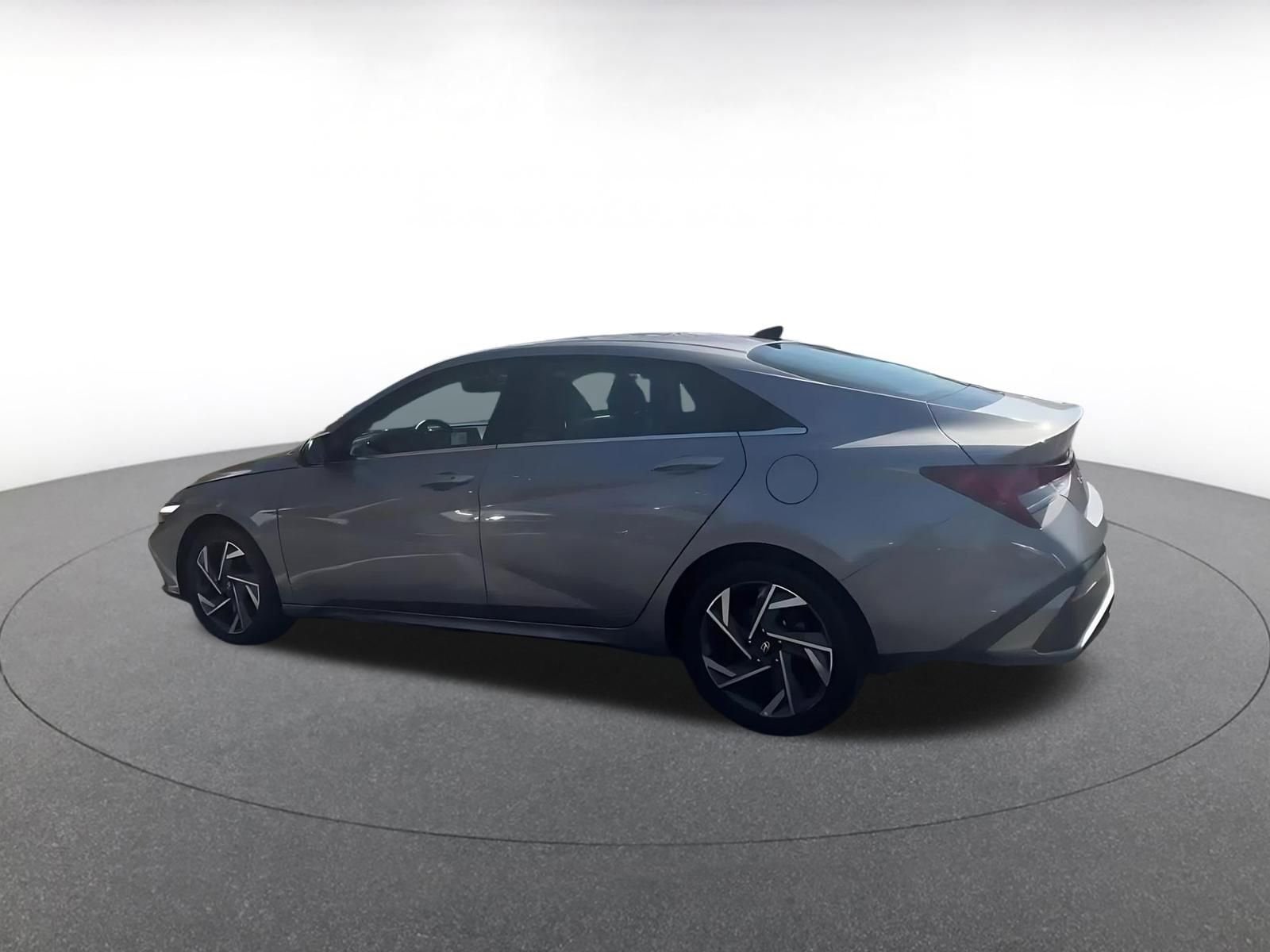 Thumbnail: 2025 Hyundai Elantra - 9