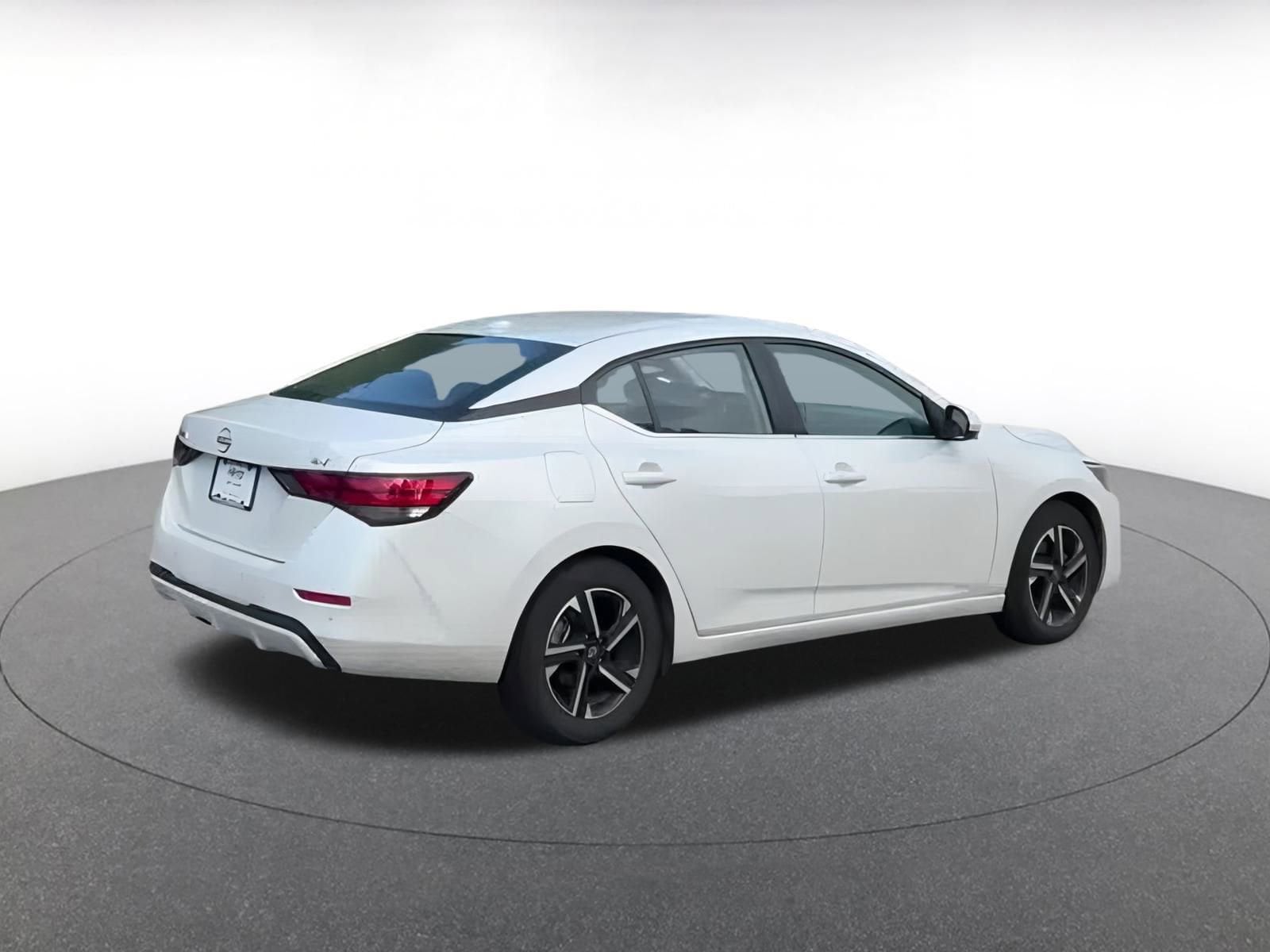Thumbnail: 2024 Nissan Sentra - 13