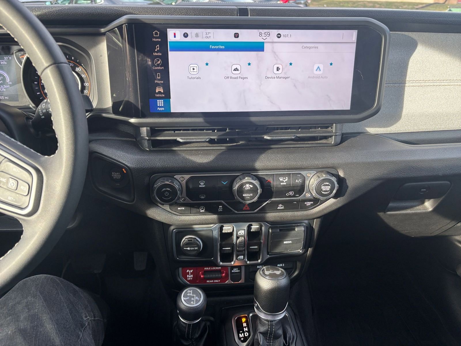 Thumbnail: 2025 Jeep Wrangler - 18