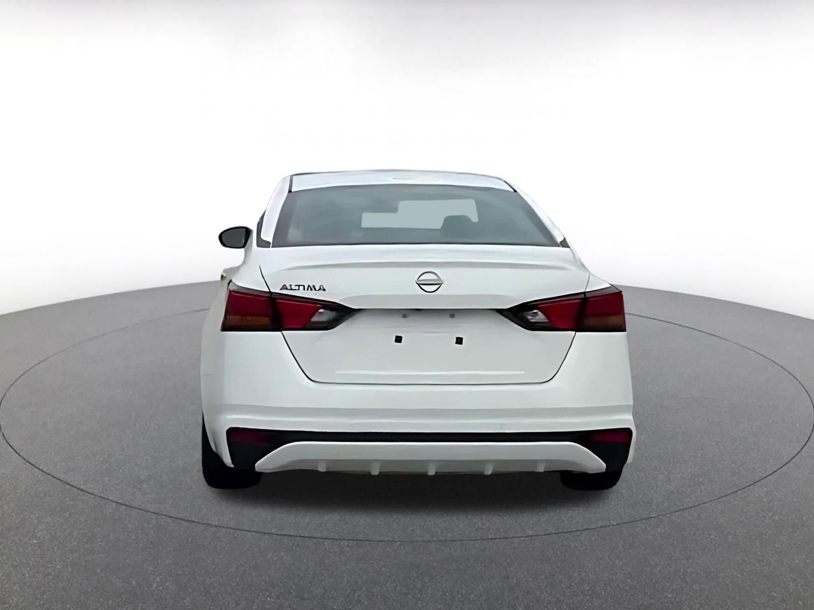 Thumbnail: 2025 Nissan Altima - 12