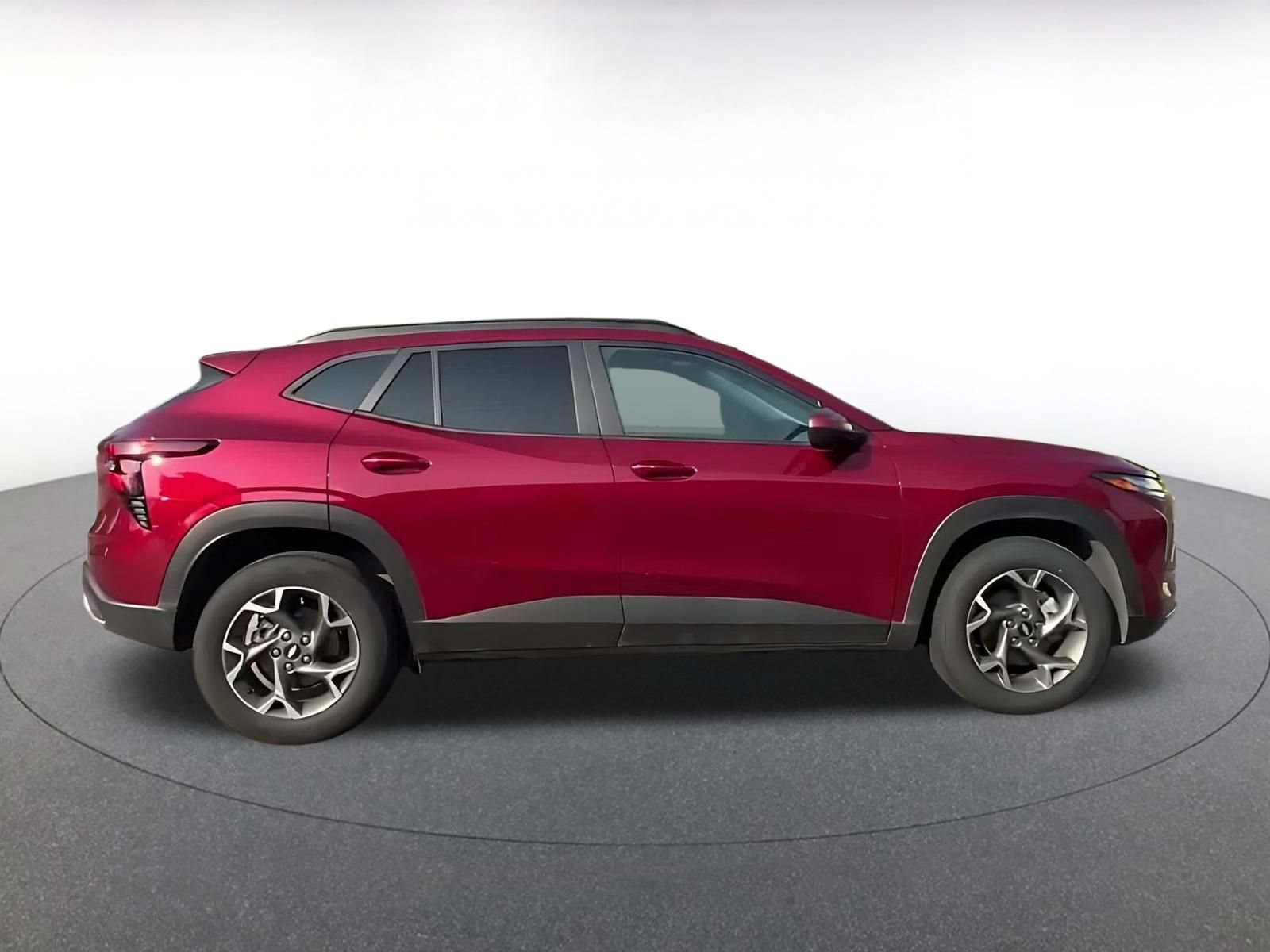 Thumbnail: 2025 Chevrolet Trax - 13