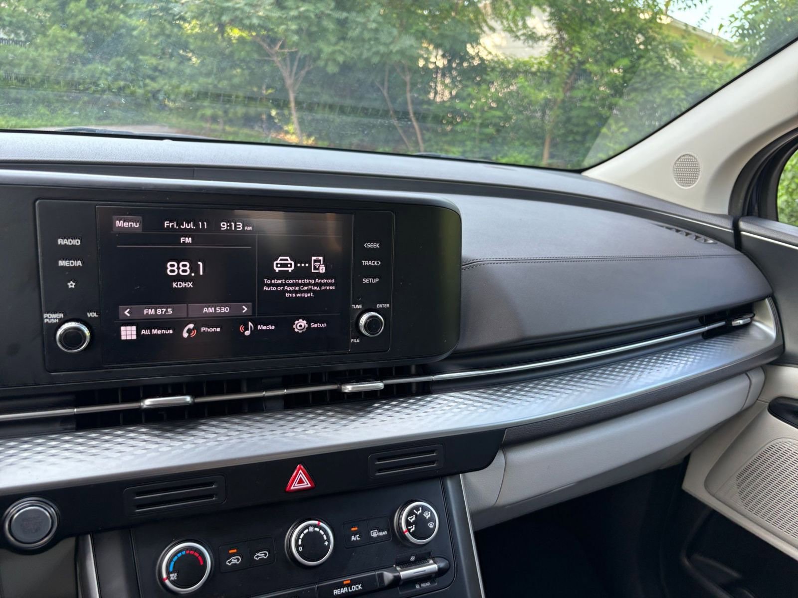 Thumbnail: 2024 Kia Carnival - 33