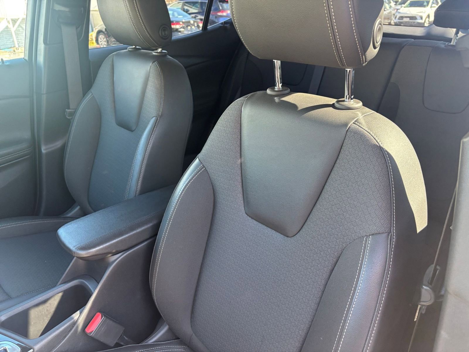 Thumbnail: 2025 Buick Encore GX - 34