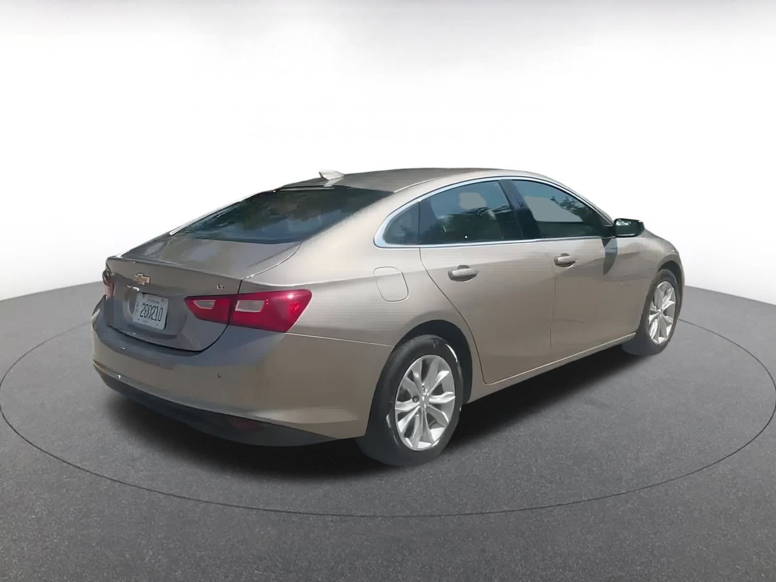 Thumbnail: 2024 Chevrolet Malibu - 14